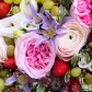 cvety-frukty-bukete