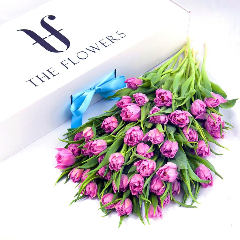Коробка цветов "TULIPS BOX MIX" - Тюльпаны в прямоугольной коробке